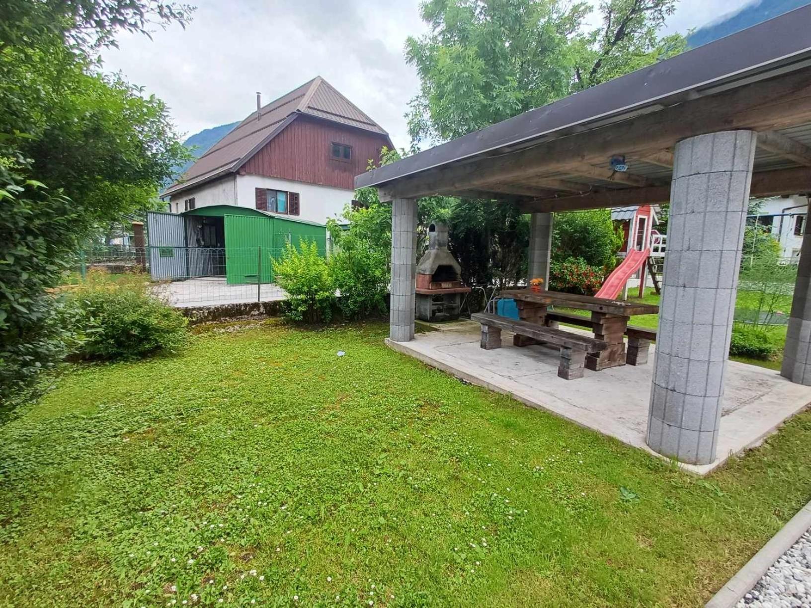 Apartmaji Slatenik Бовец Экстерьер фото