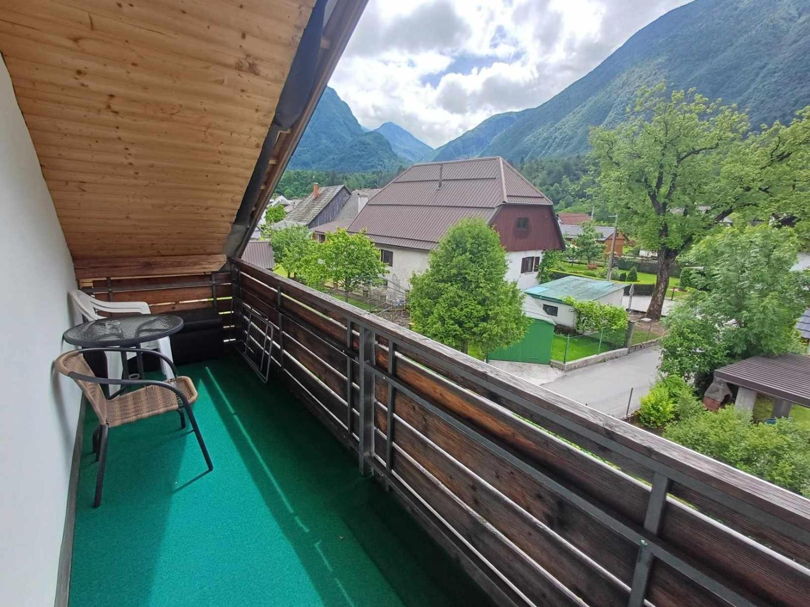 Apartmaji Slatenik Бовец Экстерьер фото