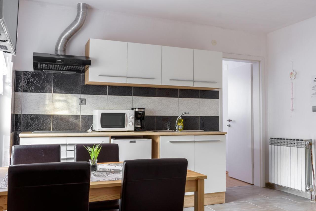 Apartmaji Slatenik Бовец Экстерьер фото